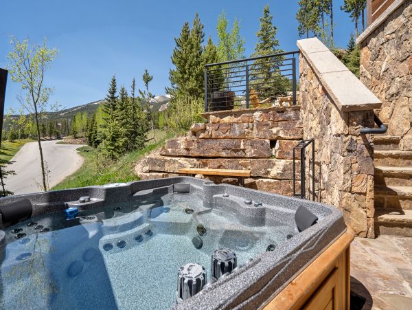 Breckenridge Vacation Home Six Bedroom Mountain Views