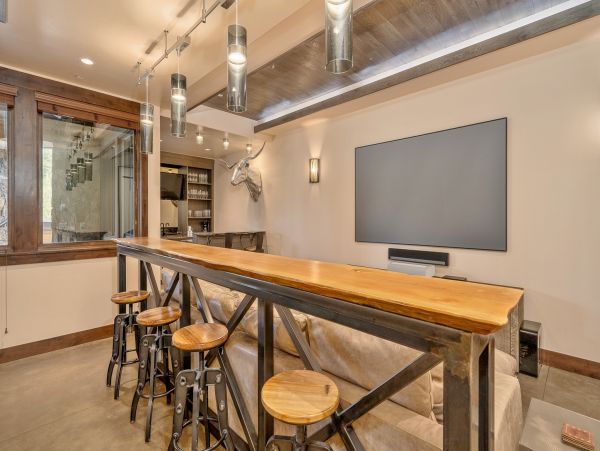 Breckenridge Vacation Home Six Bedroom Mountain Views