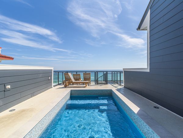 Beautiful Destin Vacation Villa with Private Pool Beach Side