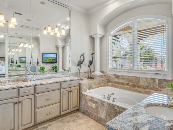 Beautiful Destin Vacation Home with Private Pool