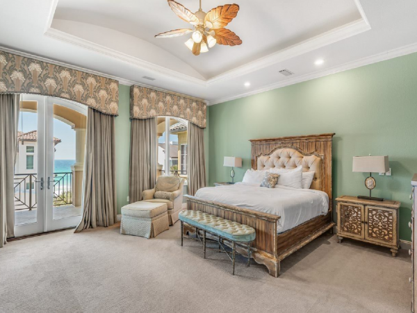 Beautiful Destin Vacation Home with Private Pool