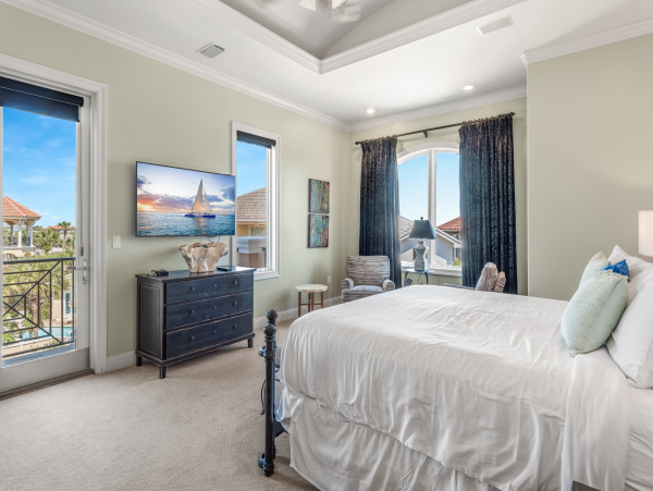 Beautiful Destin Vacation Home with Private Pool