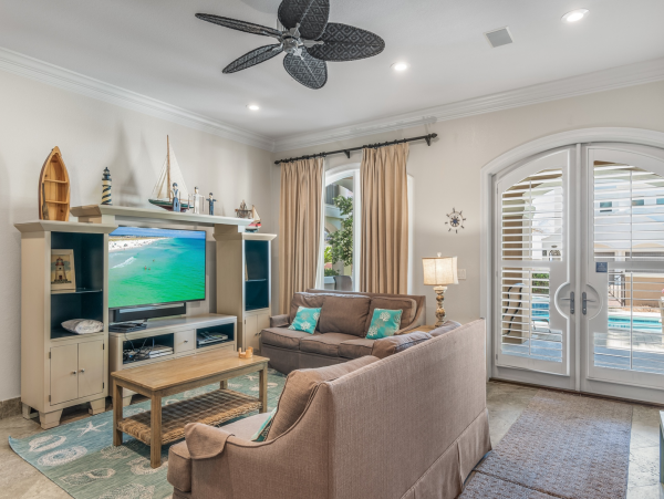 Beautiful Destin Vacation Home with Private Pool