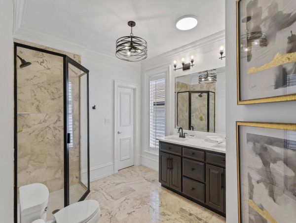 Beautiful Destin Vacation Home Located on Beach