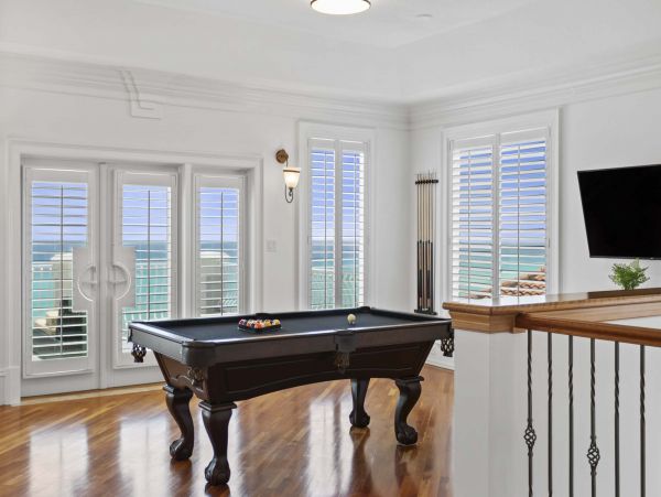 Beautiful Destin Vacation Home Located on Beach