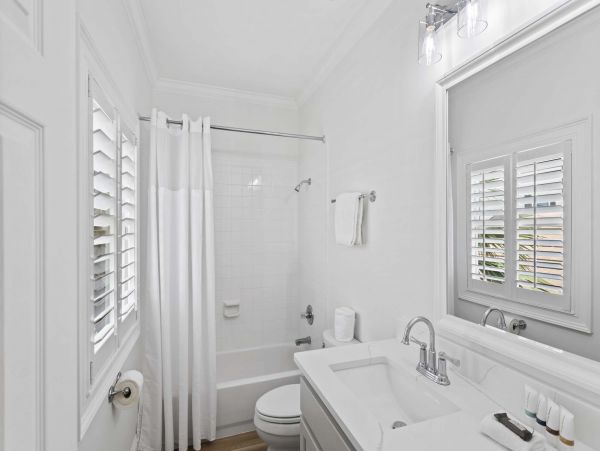 Beautiful Destin Vacation Home Located on Beach