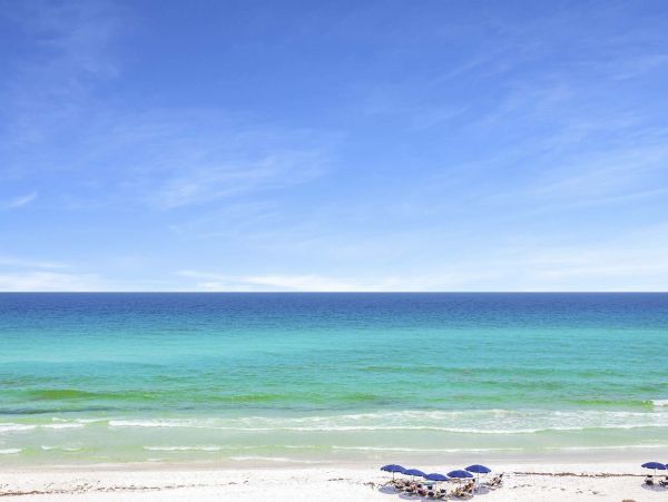 Beautiful Destin Vacation Home Located on Beach