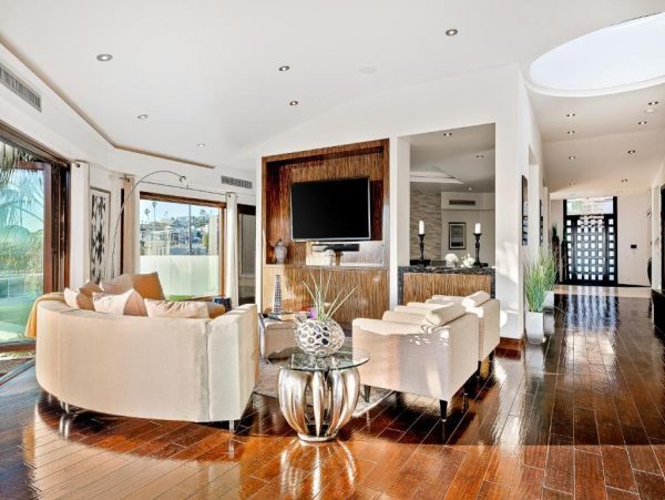 Luxury La Jolla Six Bedroom Home with Pool & Spa Sleeps 12