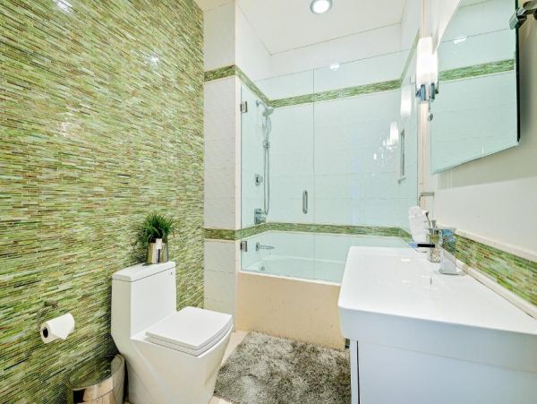 Luxury La Jolla Six Bedroom Home with Pool & Spa Sleeps 12