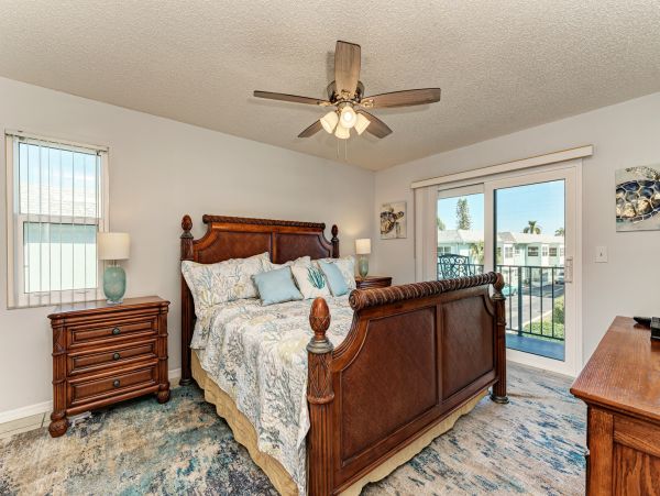 First Floor 2 Bedroom Condo in Bradenton Beach Sleeps 6