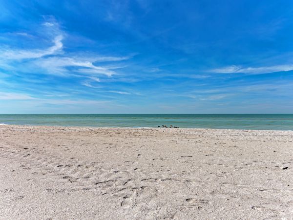 First Floor 2 Bedroom Condo in Bradenton Beach Sleeps 6