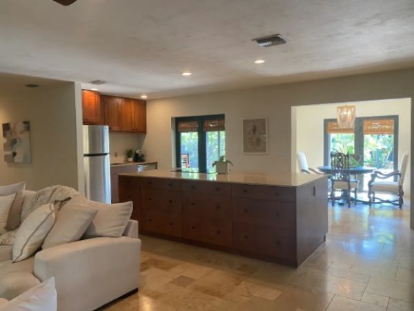 Naples 3 Bedroom Home with Pool Sleeps 6 Walk To Beach
