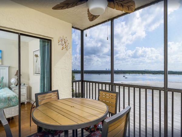 Estero Island Vacation Condo Two Bedroom