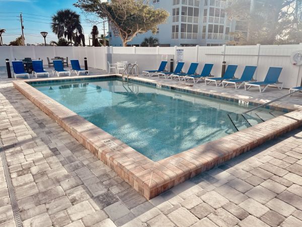 Fort Myers 2 Bedroom Condo with Ocean Views & Balcony
