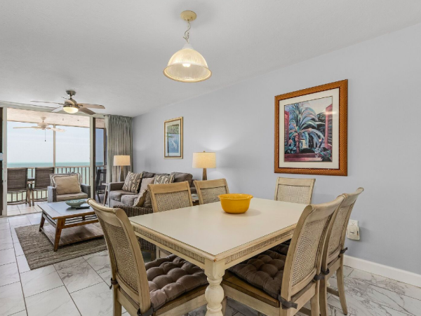 Fort Myers 2 Bedroom Condo with Ocean Views & Balcony