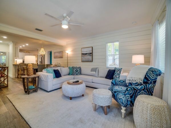 Bradenton Beach Vacation Home Four Bedroom 2 Blocks to Beach