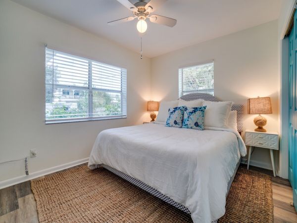Bradenton Beach Vacation Home Four Bedroom 2 Blocks to Beach