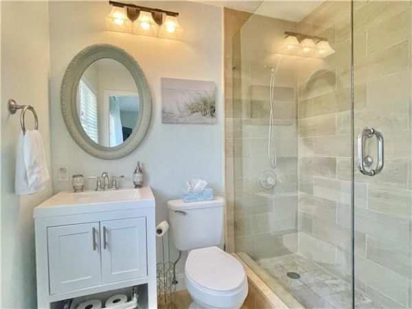 Family Friendly Naples Home Minutes Away from the Beach