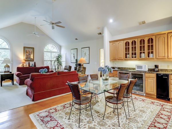 Hilton Head Walk to Beach Five Bedroom Vacation Home