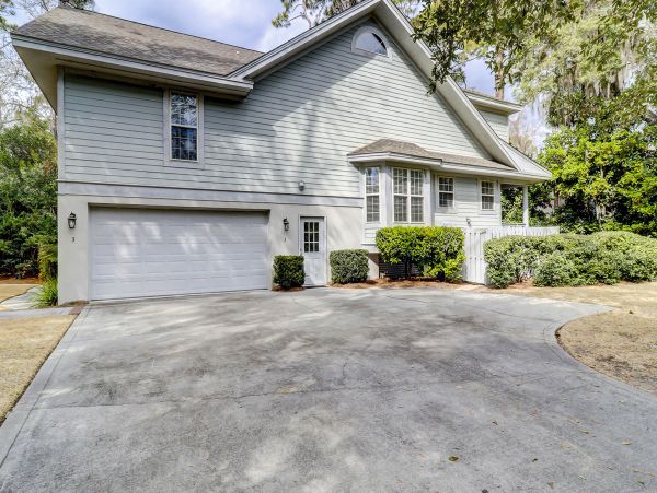 Hilton Head Walk to Beach Five Bedroom Vacation Home