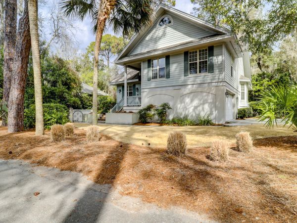 Hilton Head Walk to Beach Five Bedroom Vacation Home