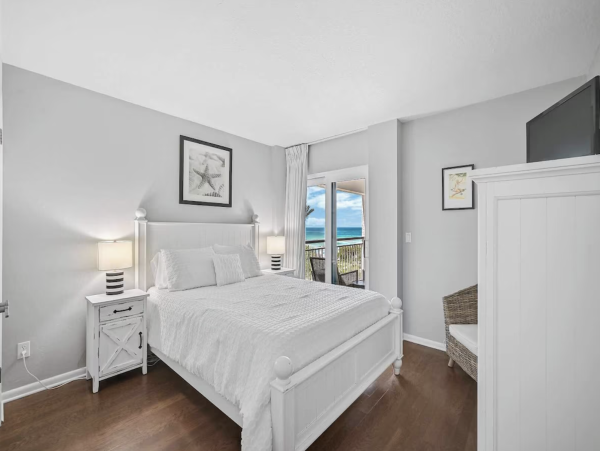 Gulf Views Siesta Key Vacation Beach Condo Two Bedrooms