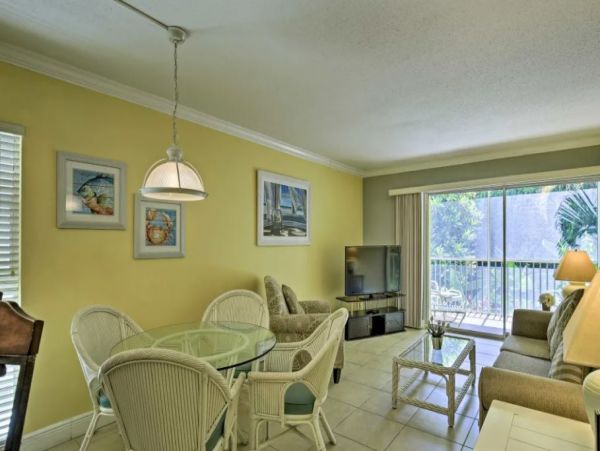 Longboat Key Vacation Condo One Bedroom Walk To Beach