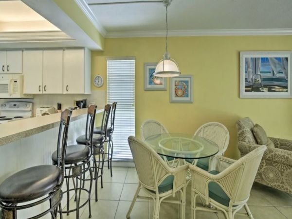 Longboat Key Vacation Condo One Bedroom Walk To Beach