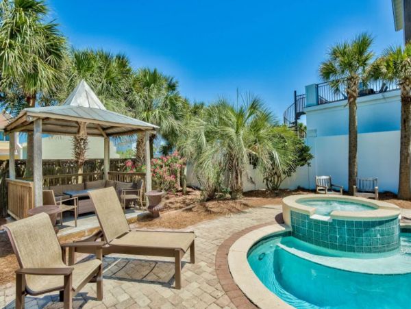 Miramar Beach Luxury Pool Home Sleeps 22 Guests