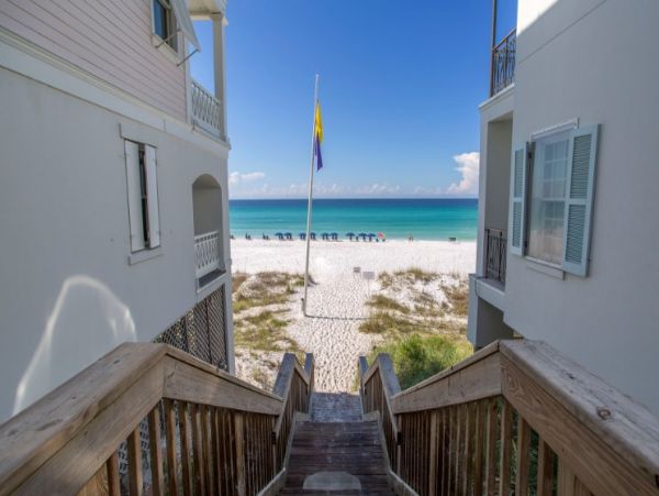 Two-Story Four Bedroom Home Sleeps 8