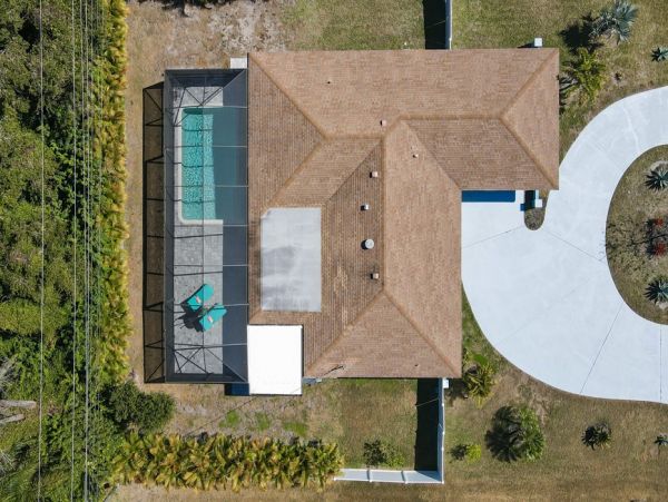 Sarasota Vacation Pool Home Three Bedrooms Sleeps 10 Guests