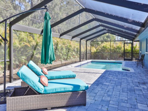 Sarasota Vacation Pool Home Three Bedrooms Sleeps 10 Guests