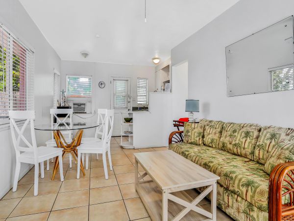 Treasure Island Gulf Front  Eight Bedroom Resort Sleeps 24
