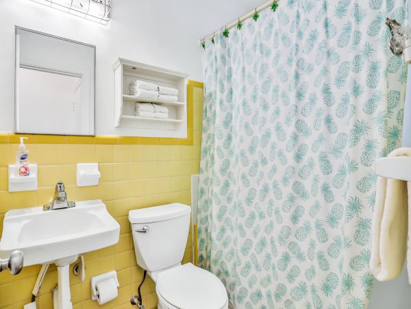 Treasure Island Gulf Front  Eight Bedroom Resort Sleeps 24