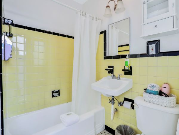 Treasure Island Gulf Front  Eight Bedroom Resort Sleeps 24