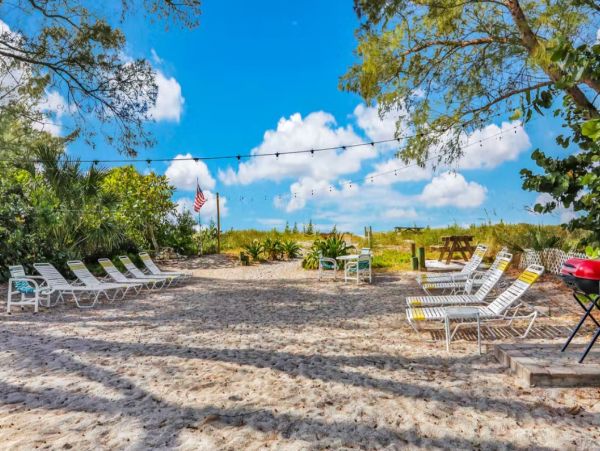 Treasure Island Gulf Front  Eight Bedroom Resort Sleeps 24