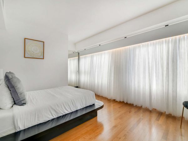 Oceanfront Five Bedroom Luxury Vacation Home in Golden Beach