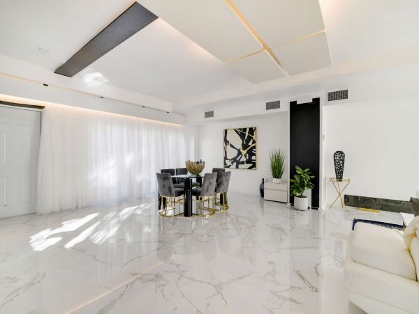 Oceanfront Five Bedroom Luxury Vacation Home in Golden Beach