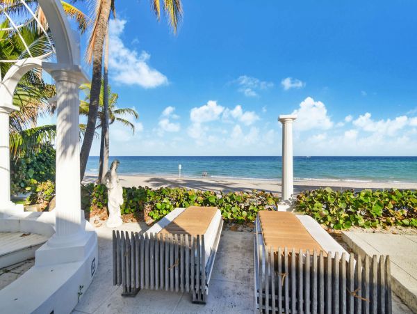 Oceanfront Five Bedroom Luxury Vacation Home in Golden Beach