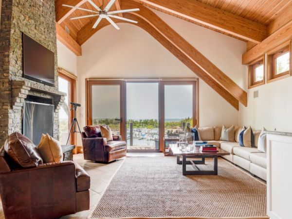 East Hamptons Spectacular Waterfront Vacation Residence