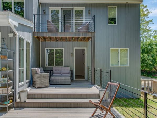 Hamptons Luxury Vacation Home with Private Pool - 10 Guests