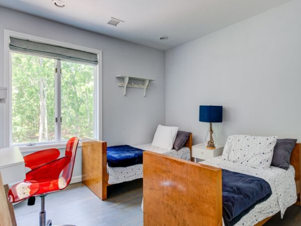 Hamptons Luxury Vacation Home with Private Pool - 10 Guests