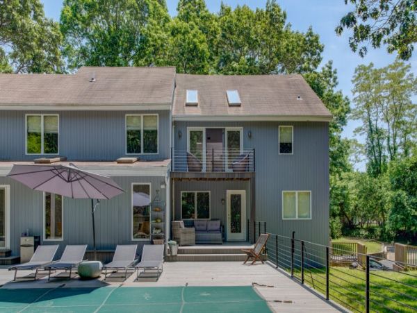 Hamptons Luxury Vacation Home with Private Pool - 10 Guests