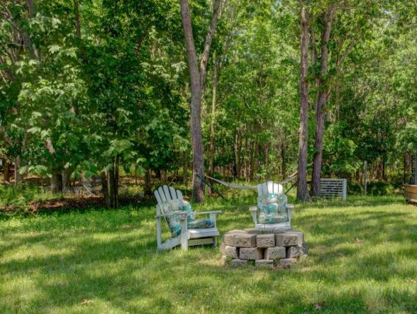 Hamptons Luxury Vacation Home with Private Pool - 10 Guests