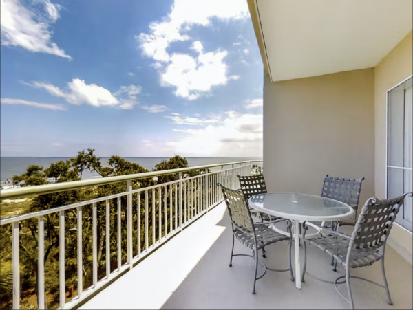 Stunning Penthouse Hilton Head Ocean Views Lovely Interior