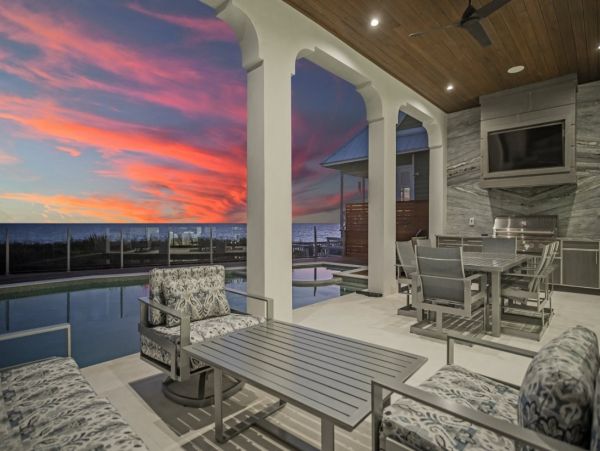 Santa Rosa Beach 9 Bedroom Main Home + 1 Bedroom Guest House