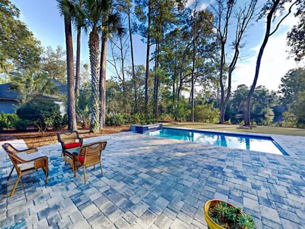 Lakefront Vacation Home in Hilton Head 5 Bedrooms Sleeps 15