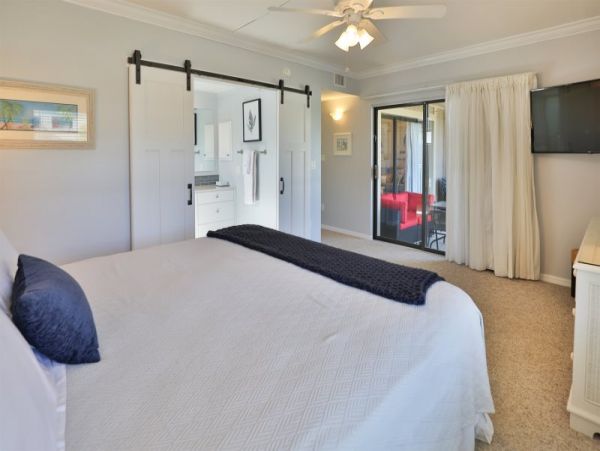 Sanibel Island Vacation Rental 2 Bedroom 150 Steps to Beach