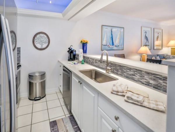 Sanibel Island Vacation Rental 2 Bedroom 150 Steps to Beach