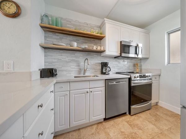 Kihei 2 Bedroom Condo with Gulf View Sleeps 6